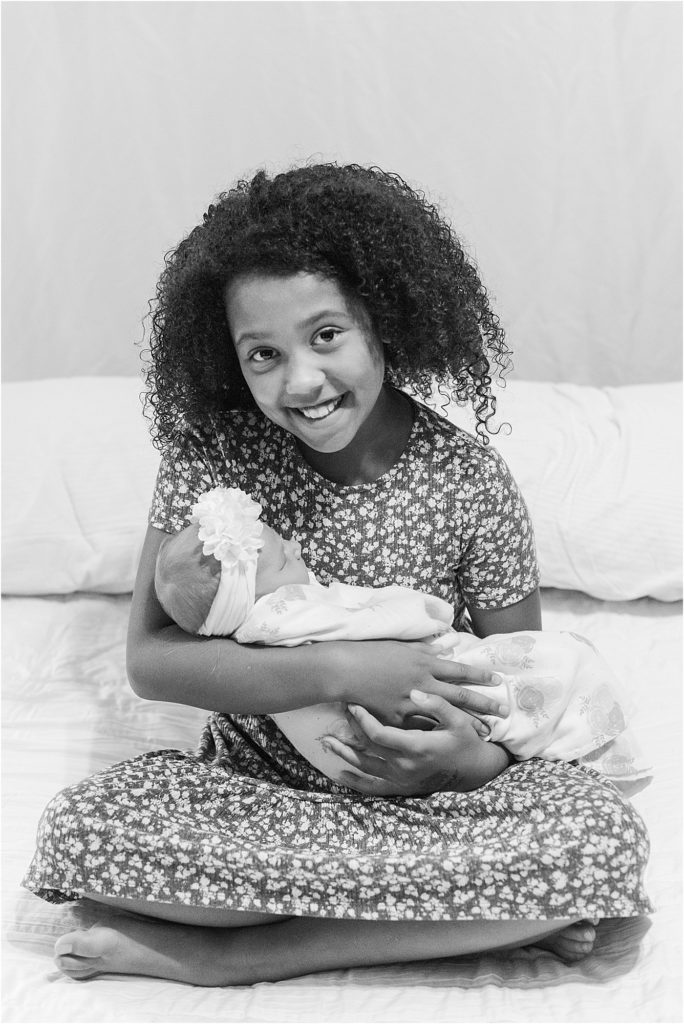 newborn family session - sisters
