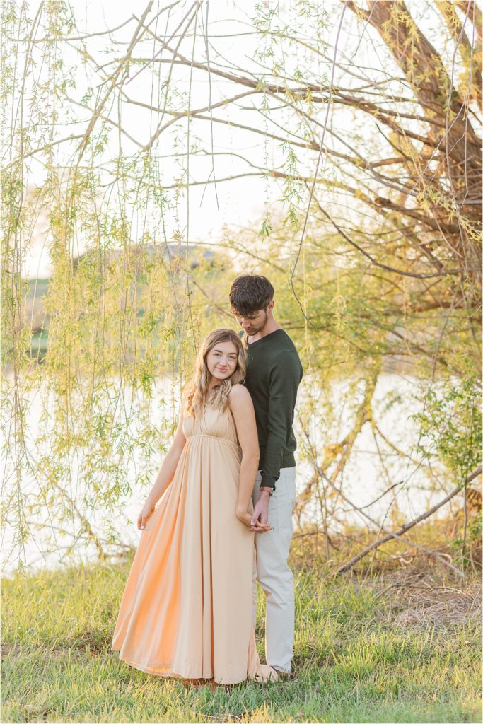 Sydney + Dawson | Cider Hill Family Orchard apple blossom couples photos | Kelsey Alumbaugh Photography | #appleblossomsession #springcouplesphotos #engagementphotos #appleblossoms #kcappleblossom