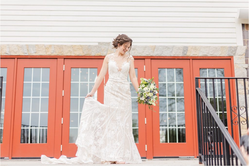 Blue and gold wedding inspiration at The Brownstone in Topeka, Kansas | Kelsey Alumbaugh Photography | #weddinginspiration #brownstoneTopeka #Springwedding #summerwedding #bluegoldwedding 