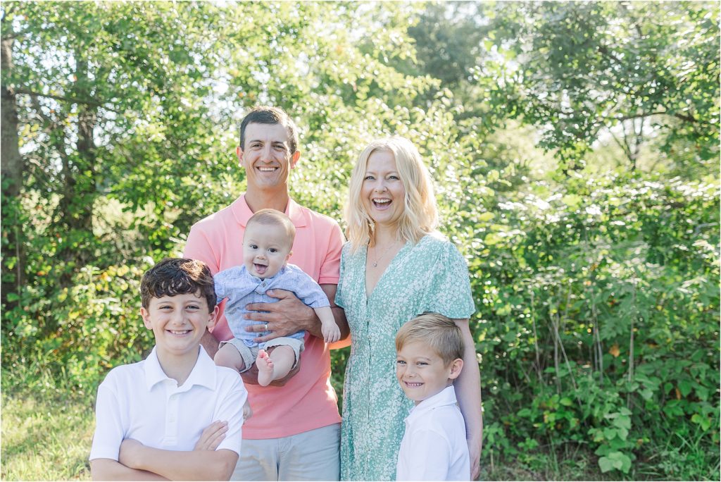 Rural Missouri Family Session | milestone photos | Cottrill Family | Kelsey Alumbaugh Photography | #familyphotos #familysession #kcfamilyphotos 