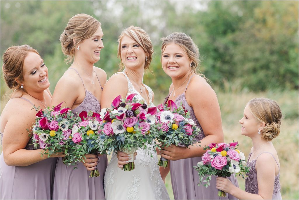 Cloudy October Missouri wedding day | Dusk + purple fall wedding | Rachel + Jason | Kelsey Alumbaugh Photography | #kcwedding #octoberwedding #fallwedding 