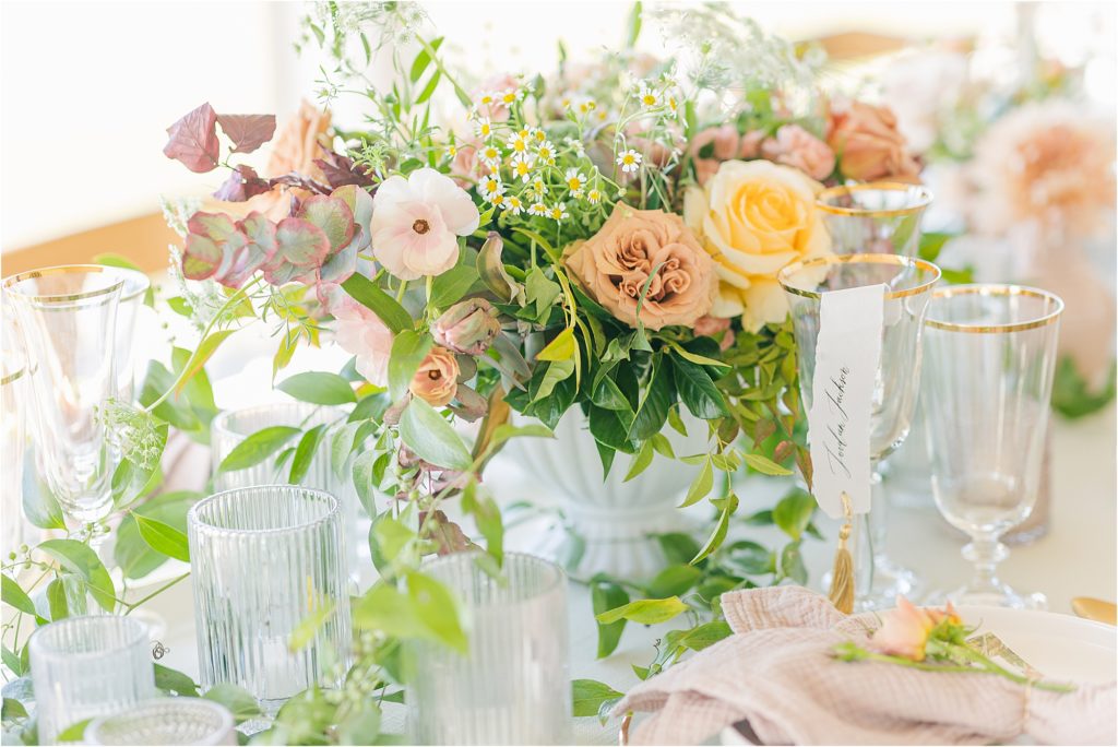 Roses + Mint centerpieces for outdoor Westwind Hills head table Westwind Hills luxury wedding inspiration | Kelsey Alumbaugh Photography | #weddinginspiration #luxurywedding #stlouisweddingphotography #stlwedding #styledshootsacrossamerica