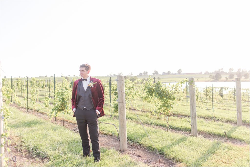 bourgmont winery vineyard fall wedding