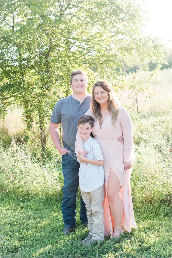 Four fast and easy tips to prepare for your engagement session or family photos | Kelsey Alumbaugh Photography | #kcmophotographer #kcfamilyphotos #kcengagementphotos #kcengaged 