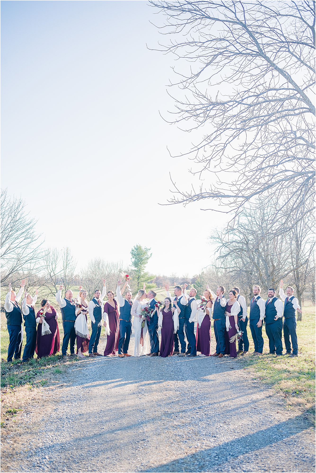 Wedding day timeline tips for a photography friendly day | Missouri wedding photographer | Light + Airy wedding photography | Kelsey Alumbaugh Photography | #kcwedding #kansascityweddingphotography #kcweddingphotos #missouriwedding