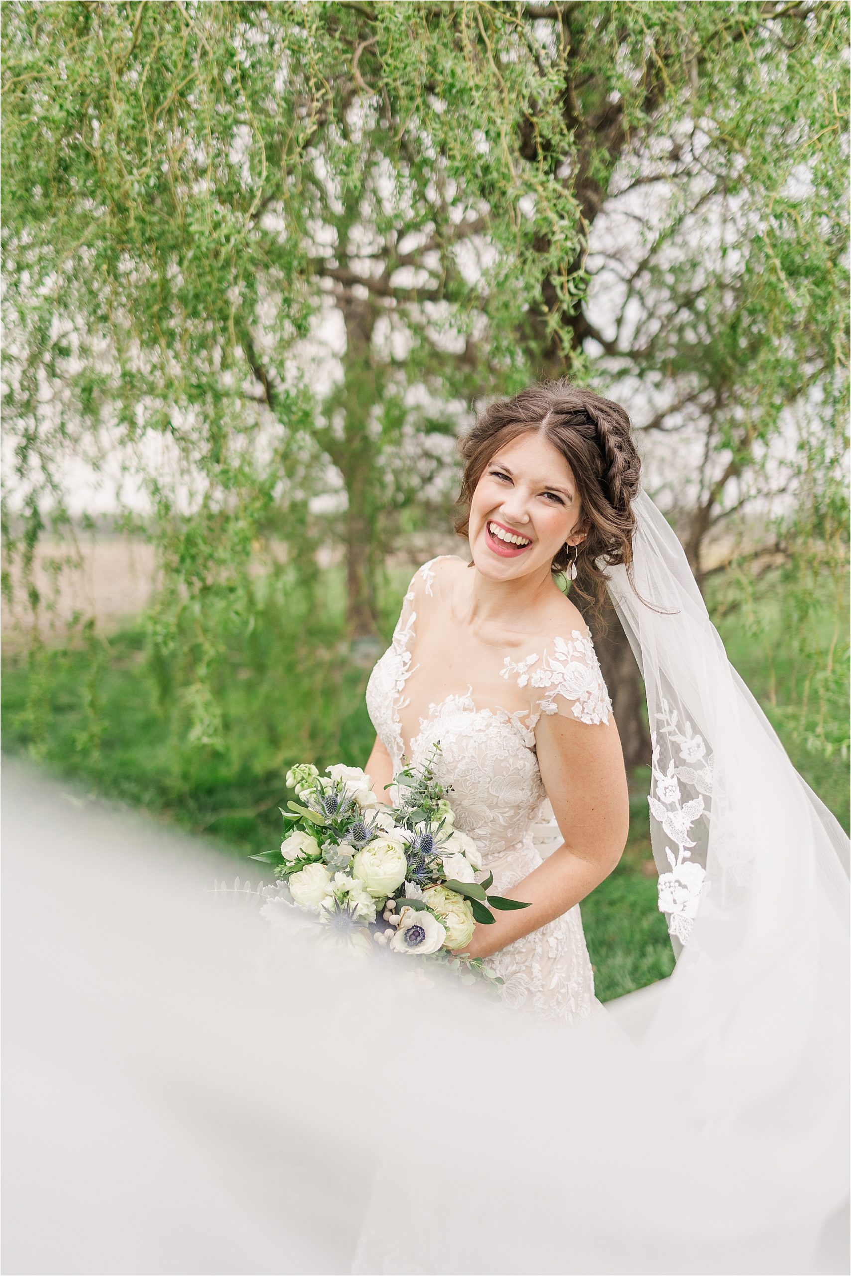 Blue and gold wedding inspiration at The Brownstone in Topeka, Kansas | Kelsey Alumbaugh Photography | #weddinginspiration #brownstoneTopeka #Springwedding #summerwedding #bluegoldwedding