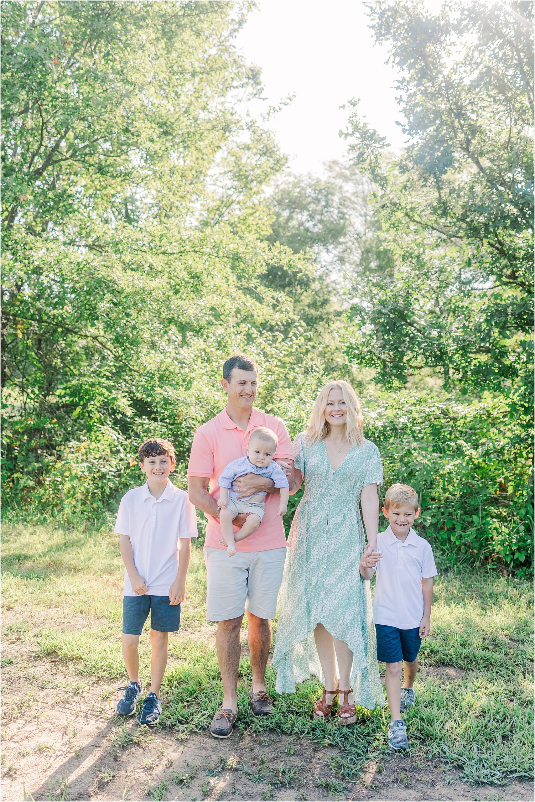 Rural Missouri Family Session | milestone photos | Cottrill Family | Kelsey Alumbaugh Photography | #familyphotos #familysession #kcfamilyphotos