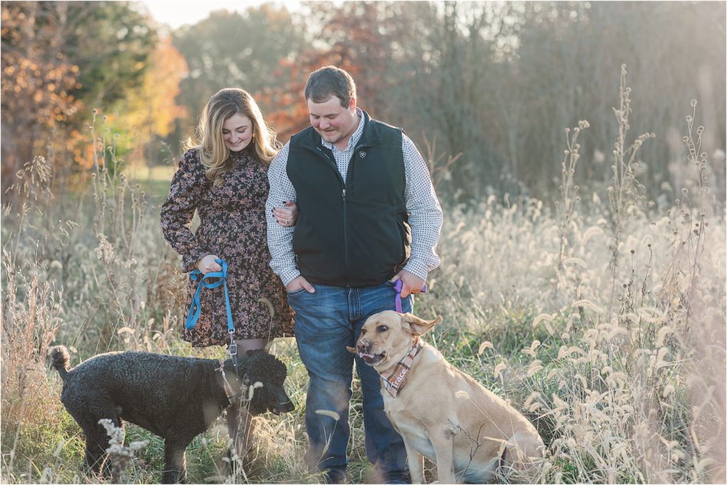 How to know if bringing your dog is right for you | Kansas City family photographer | Kelsey Alumbaugh Photography | #kcfamilyphotographer #kansascityfamilyphotographer #missouriphotographer 