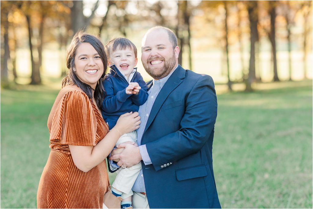 How to prepare for your family session | How do you get ready for a family session? | Missouri family photographer | Kelsey Alumbaugh Photography | #kcfamilyphotos #familyphototips #prepareforfamilysession