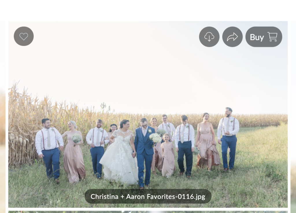 The 3 best places to print your photos | Missouri wedding photographer | Kelsey Alumbaugh Photography | #missouriweddingphotographer #midwestweddingphotographer #weddingphotographer #printyourphotos